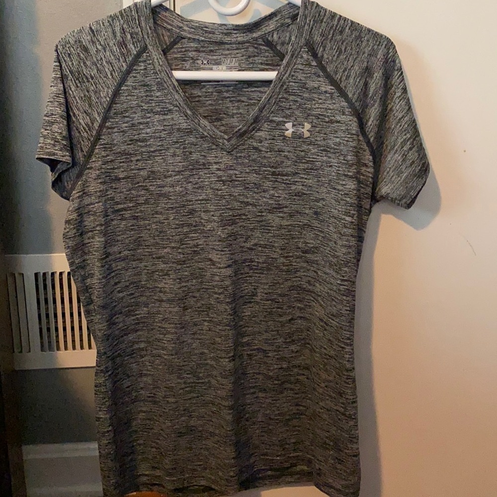 Under Armour Semi-Fitted Tee